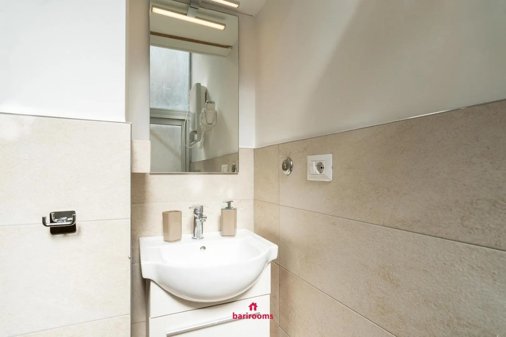 Barirooms - Picca 24 0*, Μπάρι