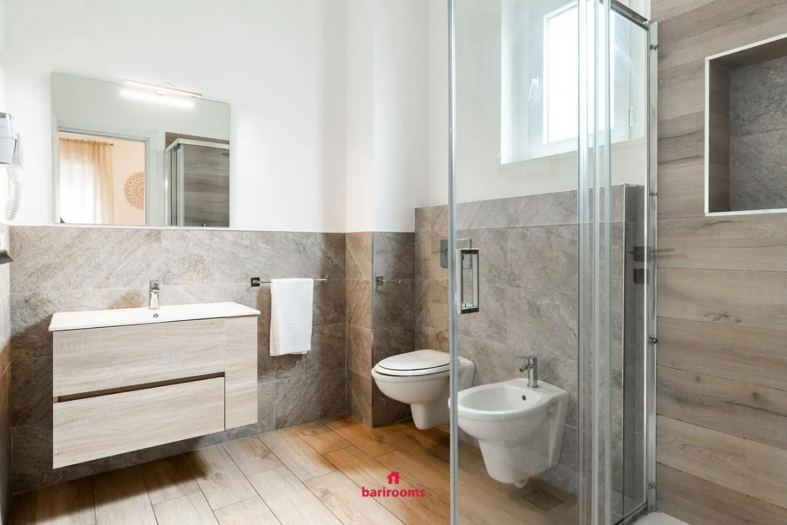 Apartment Barirooms - Picca 24