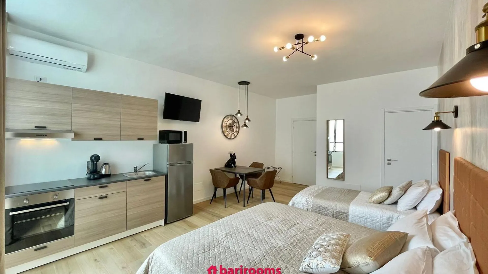 Apartment Barirooms - Picca 24