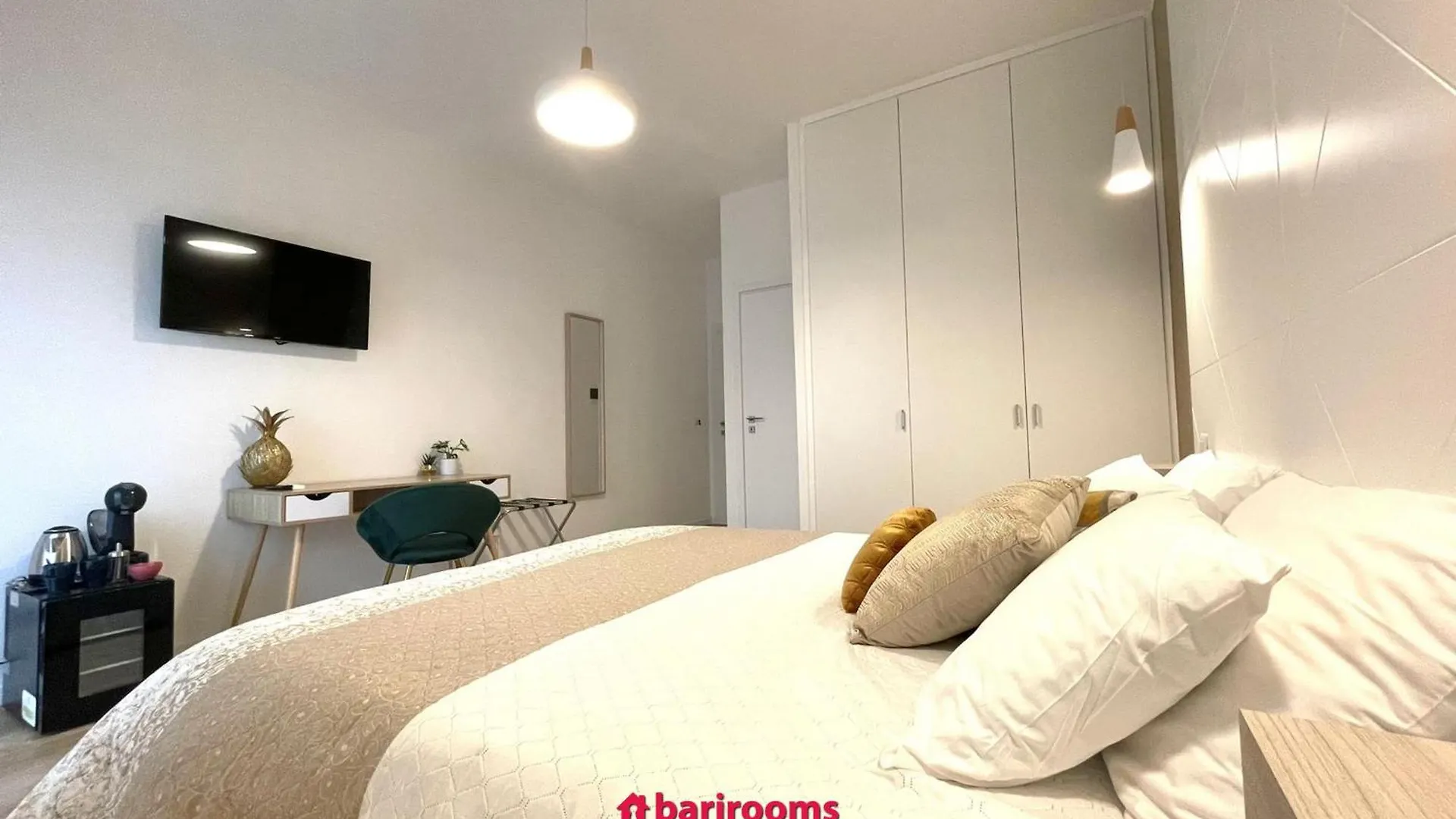 Apartment Barirooms - Picca 24